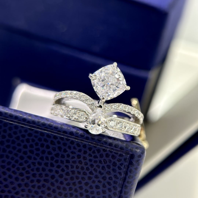 CHAUMET